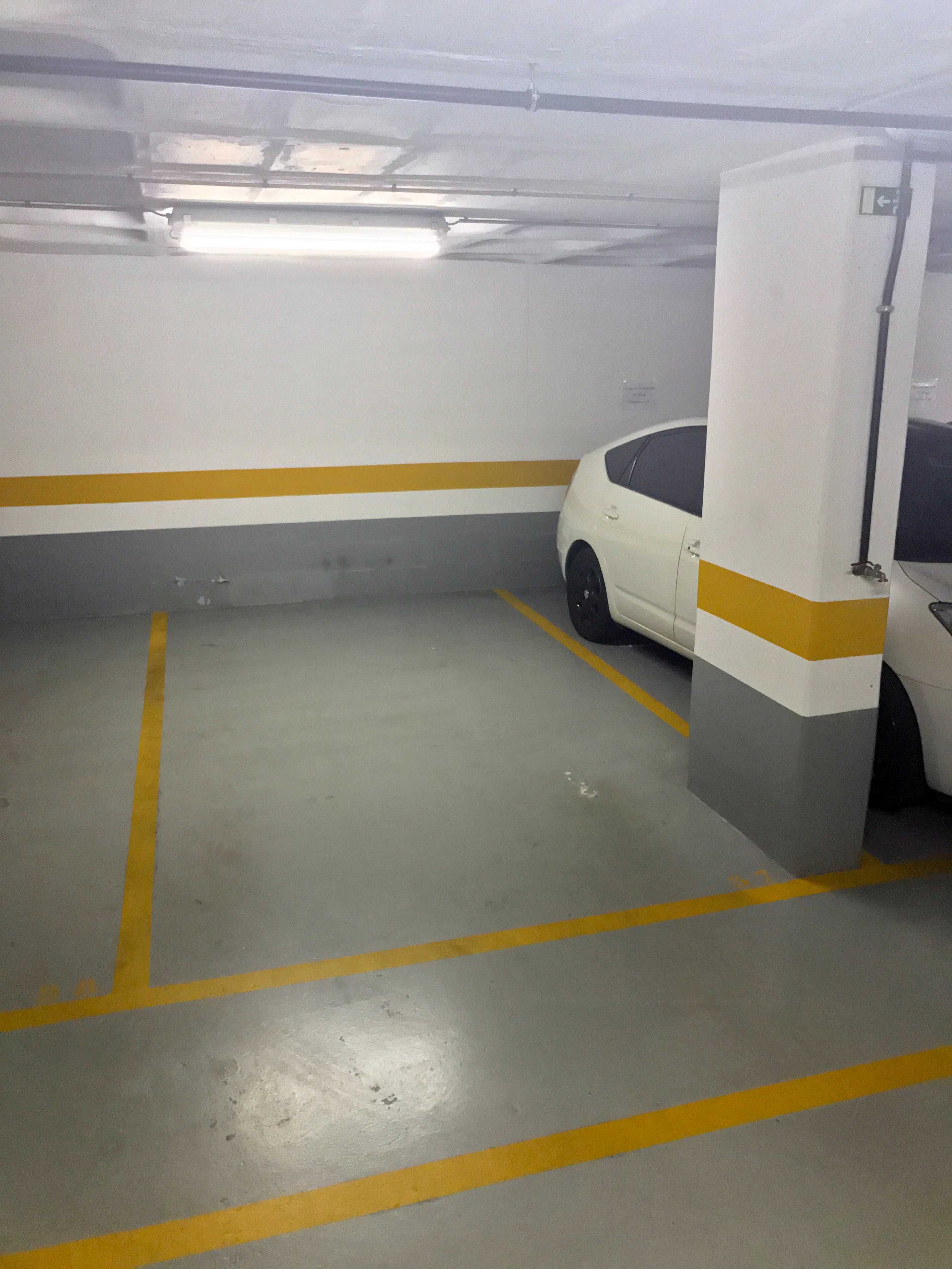 Estacionamento na Rua Marques Sa da Bandeira piso -1