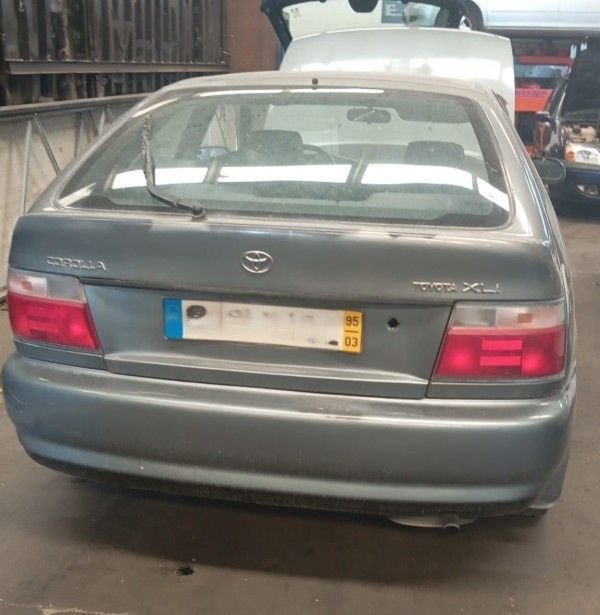 Para Peças Toyota Corolla Compact (_E10_)