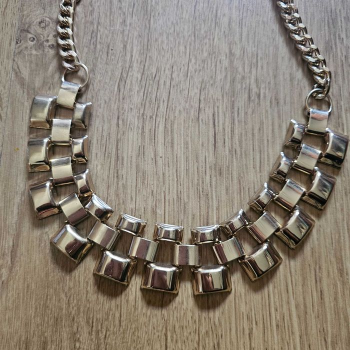 Colar Dourado - Novo