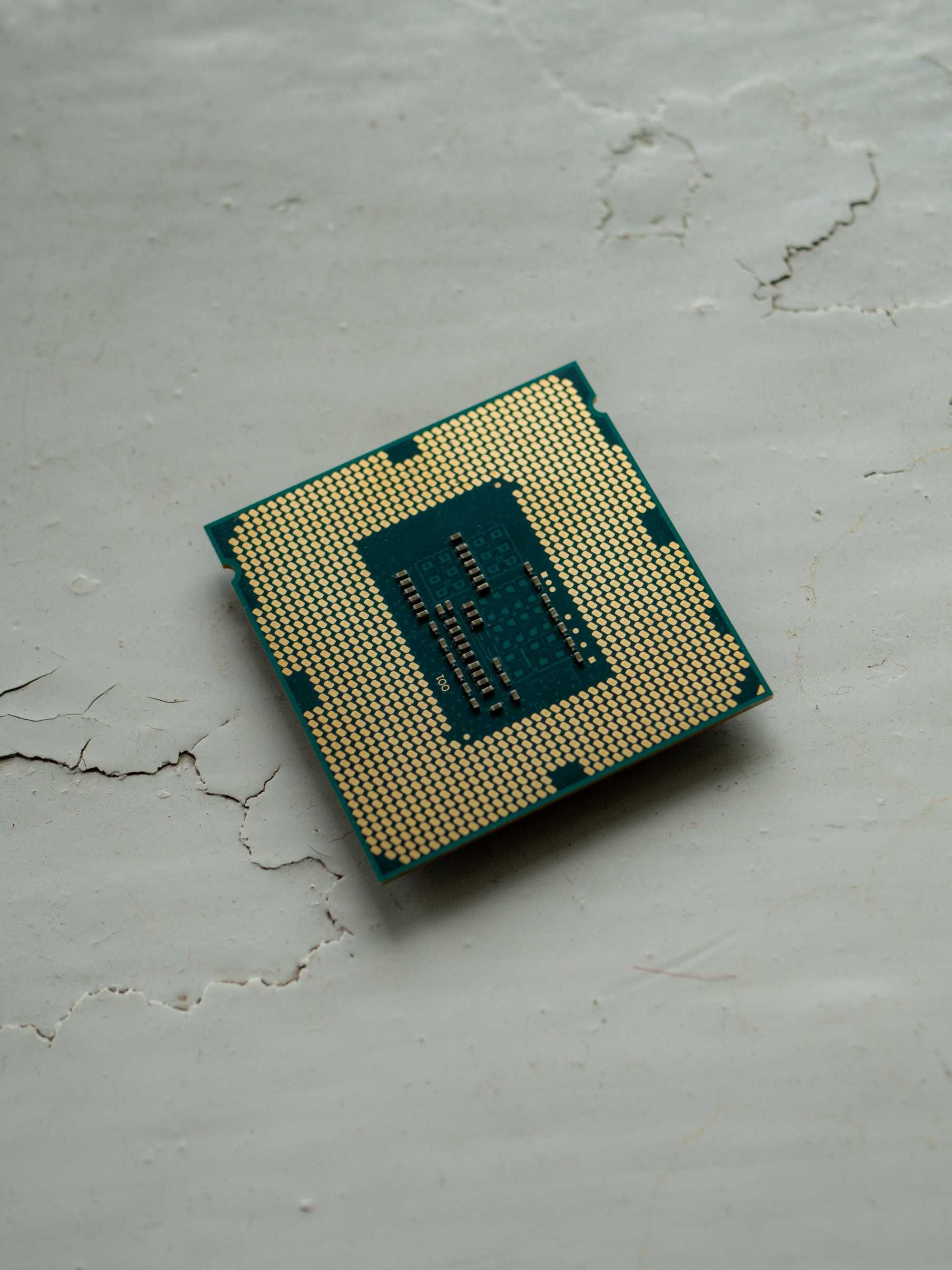 Процесор Intel i3 4130 3.4 Ghz, 2 ядра 4 потоки