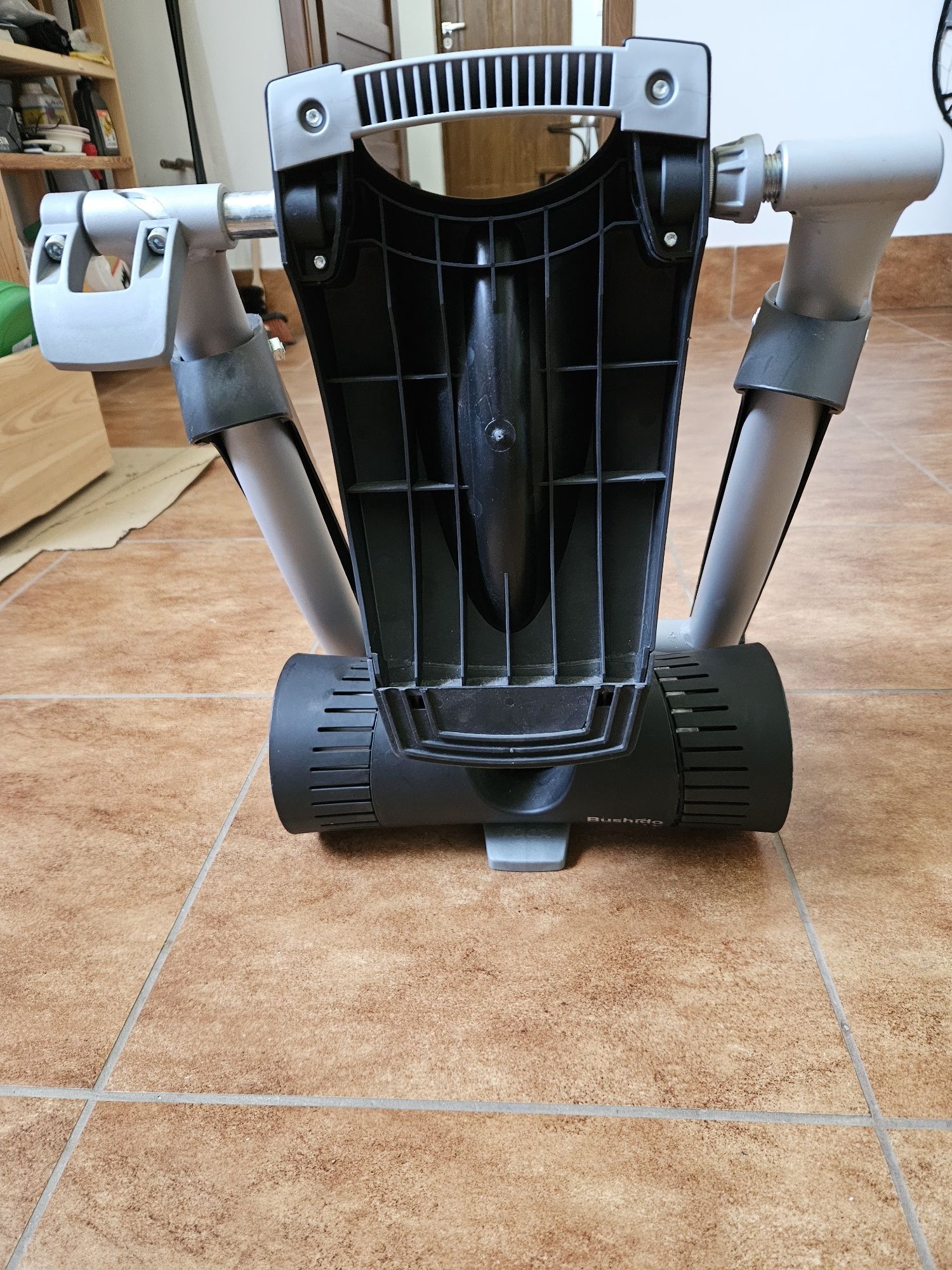 Trenażer Tacx Bushido Smart T2780