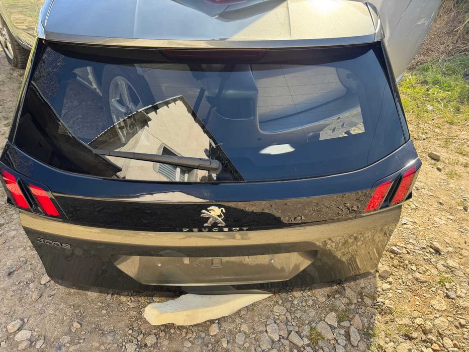 Drzwi peugeot 3008 II EKLD prawe