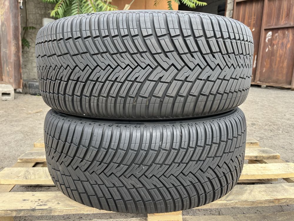 255/55 r19 Pirelli AllSeason SF2 23 год 95%