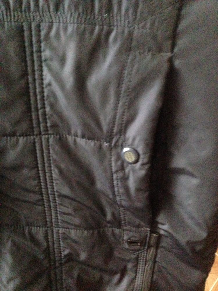 Продам мужскую осенне-весеннюю куртку 56 размера