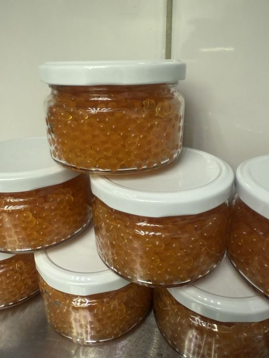 Swieży kawior z dzikiego łososia 200g