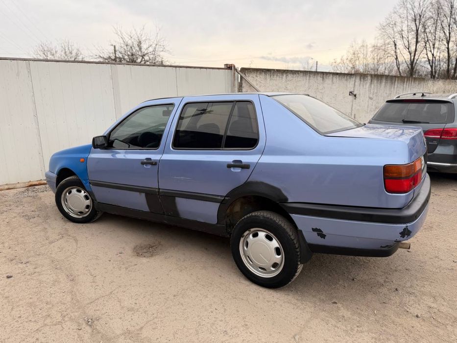 Volkswagen Vento 1.8 газ/бензин