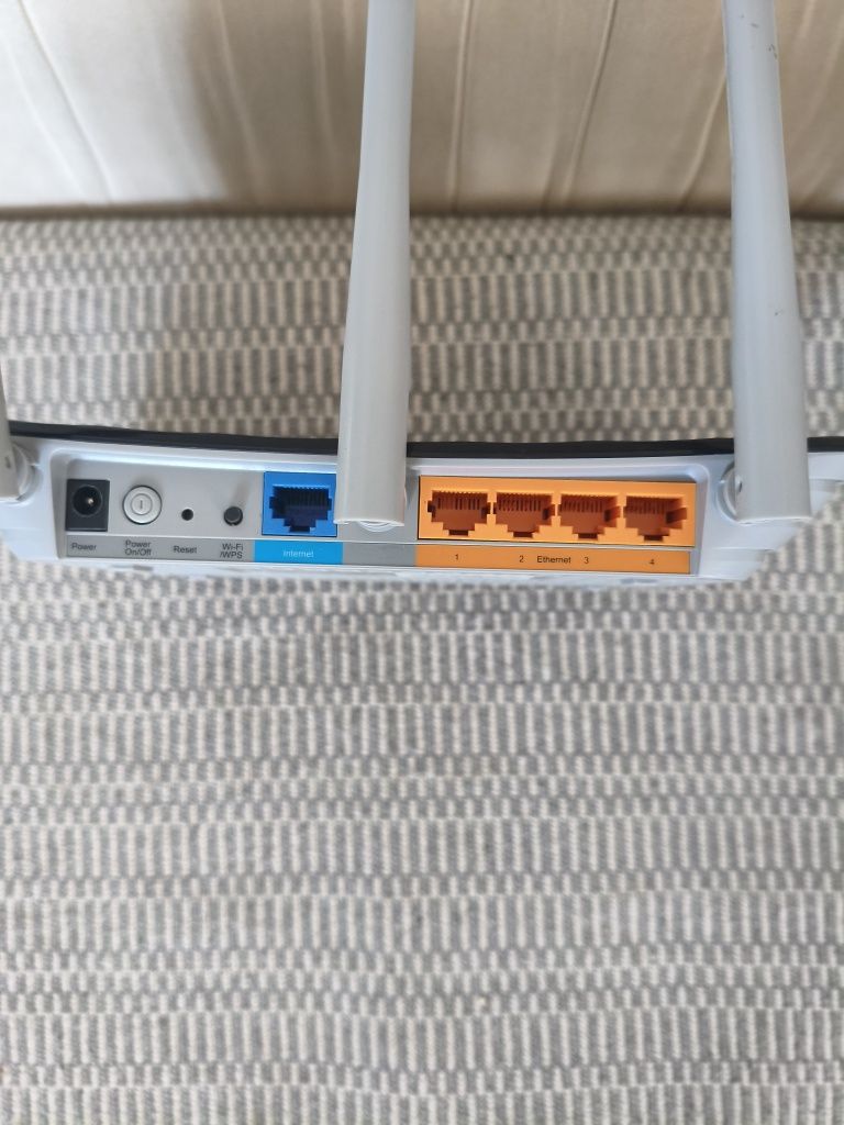 Роутер маршрутизатор TP-Link Archer-C20,