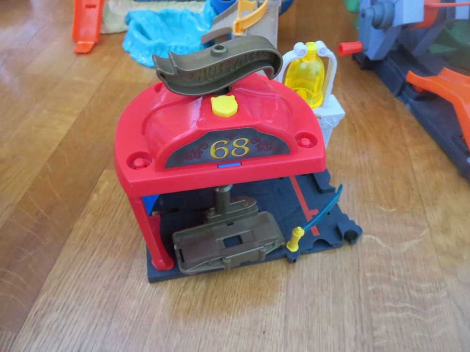 Pista Hot Wheel ( elevador )