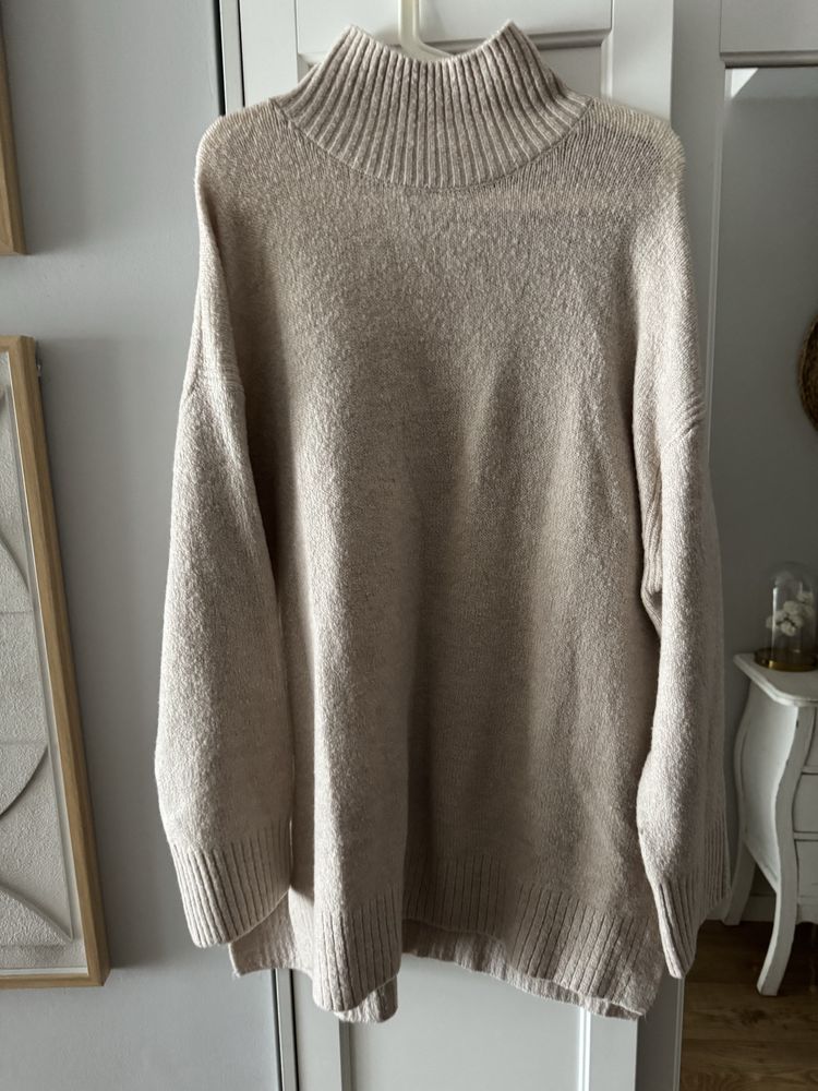 Kremowy bezowy dluzszy sweter oversize XL