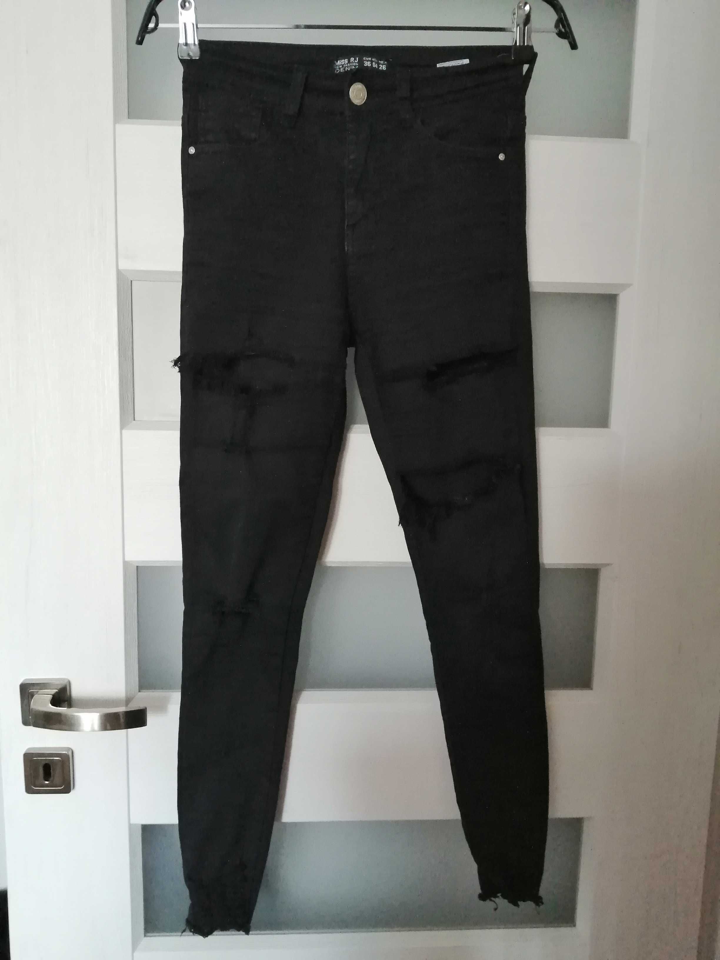 Spodnie czarne Miss RJ 36