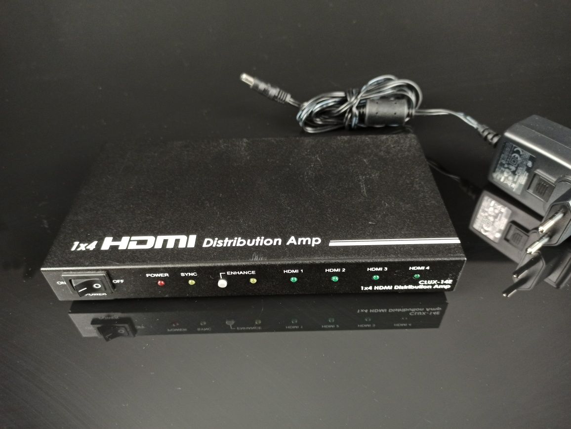 Rozdzielacz HDMI 1x4 z wzmacniaczem sygnału Cypress CLUX-14S Splitter