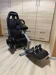 Fotel wyscigowy PLAYSEAT Evolution + kierownica LOGITECH G29 + SHIFTER