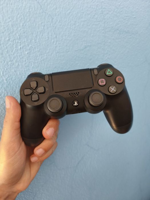 PlayStation 4 Fat c/ comando