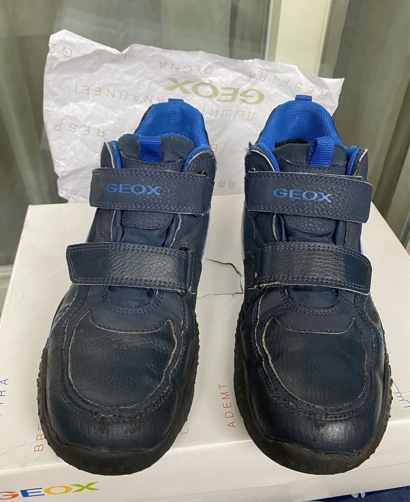 Демисезонные водонепроницаемые ботинки GEOX