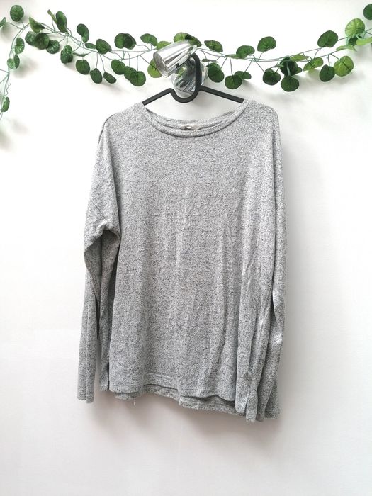 Malha Cinzenta com pedrinhas