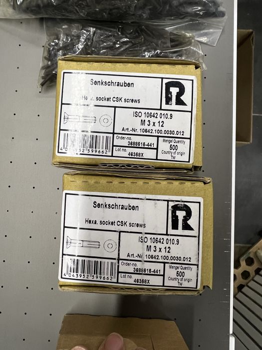 Гвинт М3 різні та м5х18, чорні