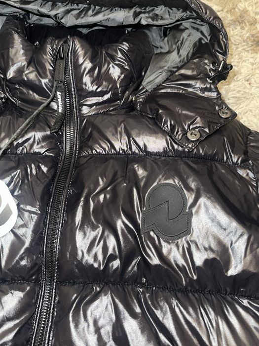 Зимова чоловіча куртка invicta