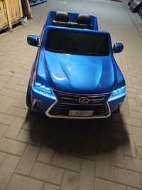 Samochodzik elektryczny LEXUS toycar