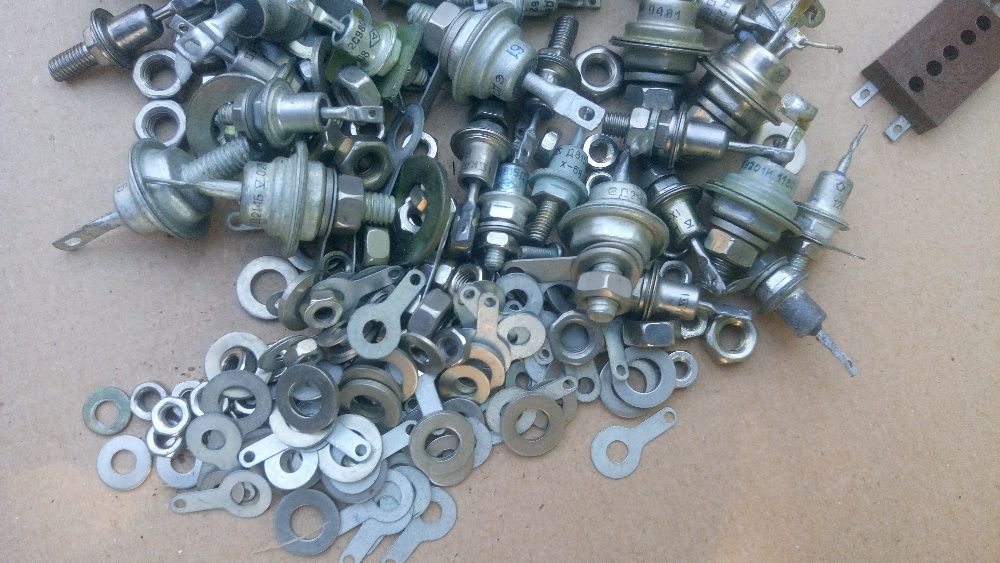 Радиодеталь диод тиростор Д производство СССР