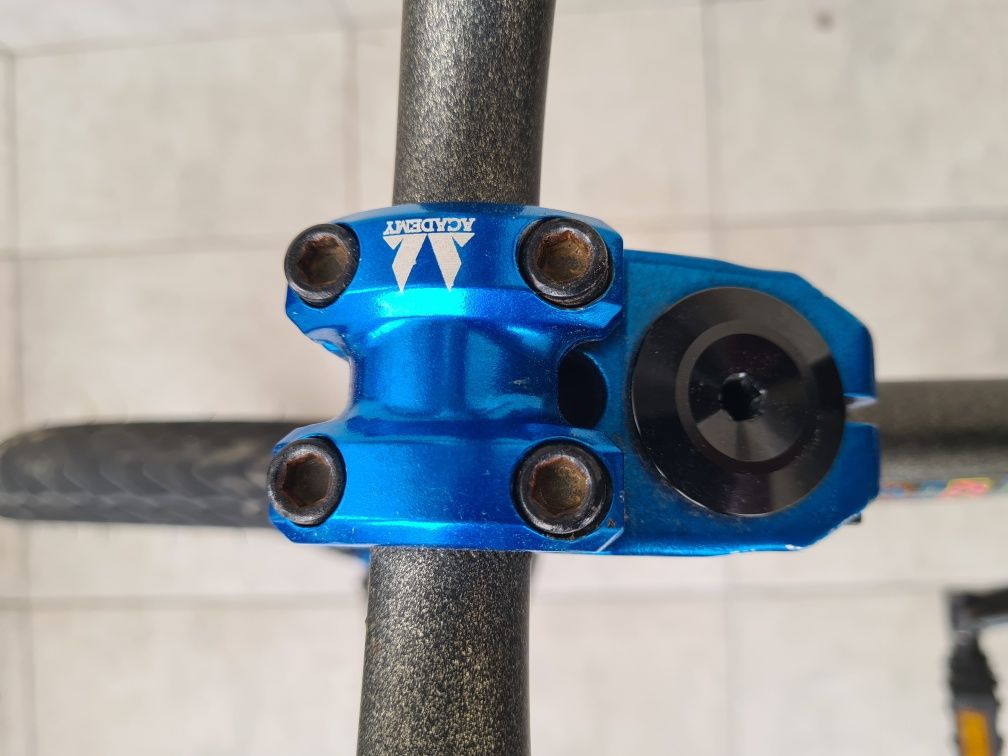 BMX Academy Inspire 18 cali+siodlo Shadow Crow'd Pivotal+sztyca CULT