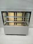 Vitrine refrigerada com portas - NOVA