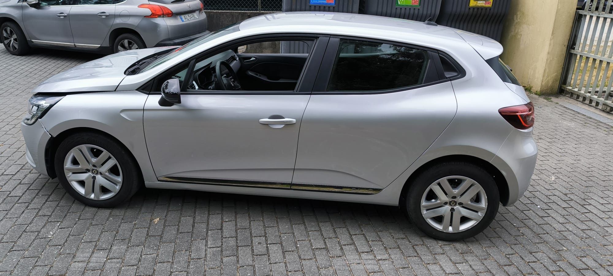 Renault Clio 5 1.0 salvado