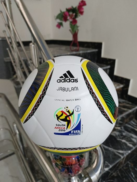 Piłka nożna Adidas Jabulani