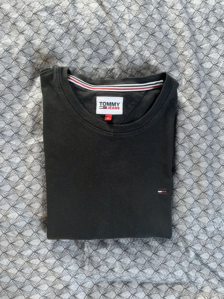 Czarny t-shirt Hilfiger