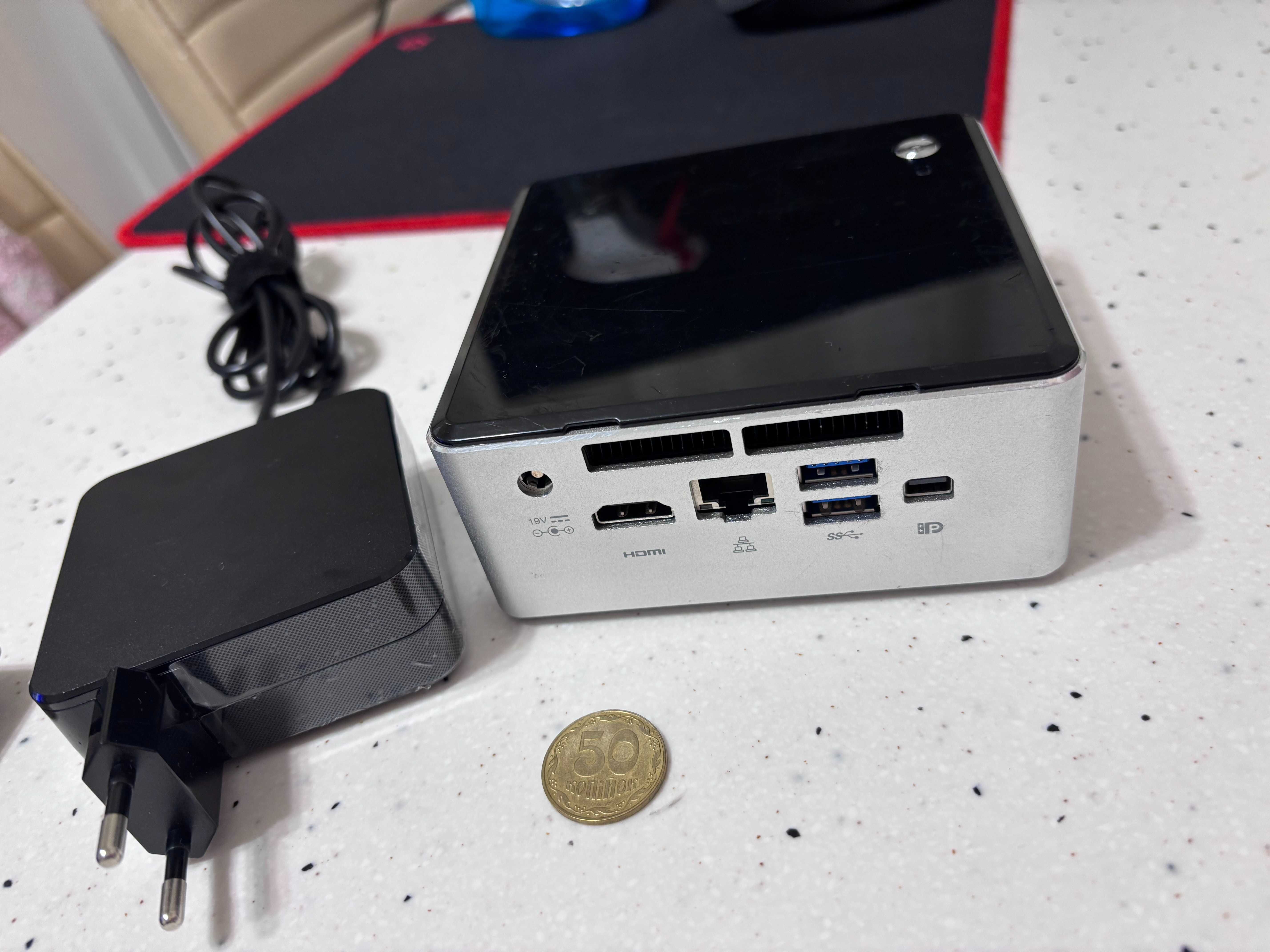 Комп'ютер NUC 6i3SYH (i3-6100U/16Гб DDR4 RAM/480Гб SSD)