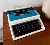Máquina escrever Olivetti T