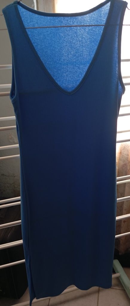 Vendo estes vestidos