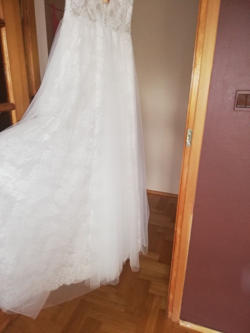 Piękna Suknia Ślubna - Sabe