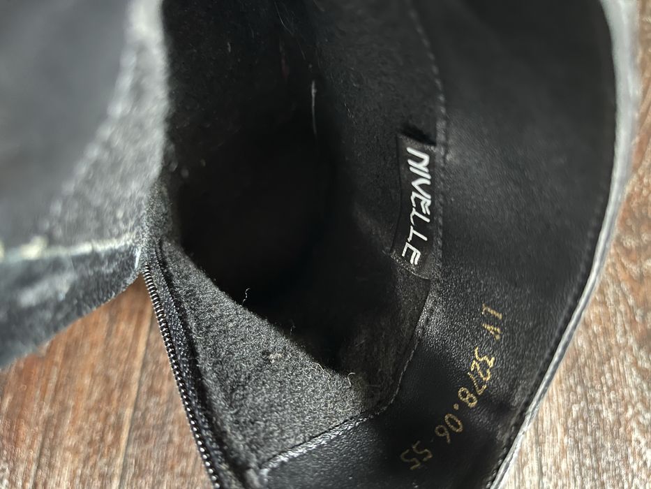 Ботильйони шкіряні