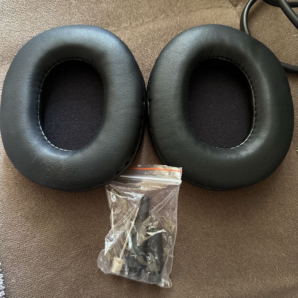 Студійні навушники ATH-M50x STS