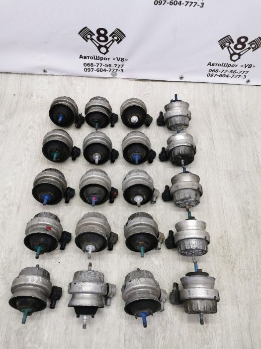 Подушка двигуна мотора опора Audi a6 c6 ауді а6 с6