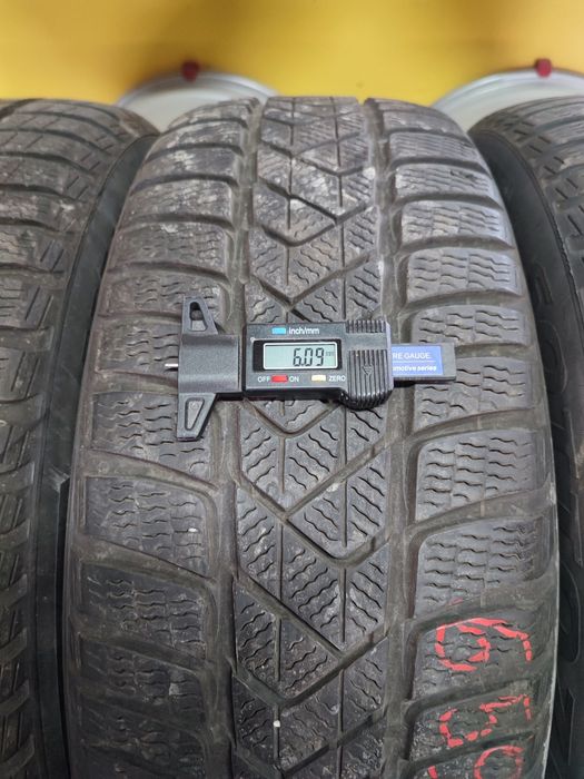 Opony zimowe 225/55R17 97H Pirelli Sottozero 3 | Winter Zimowe