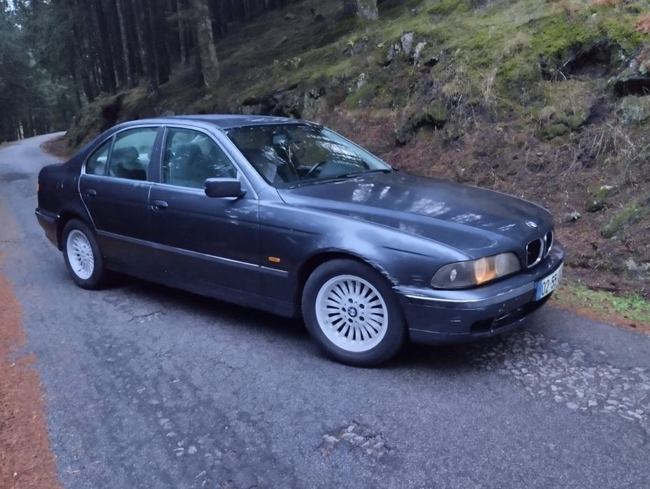 BMW e39 525tds     .