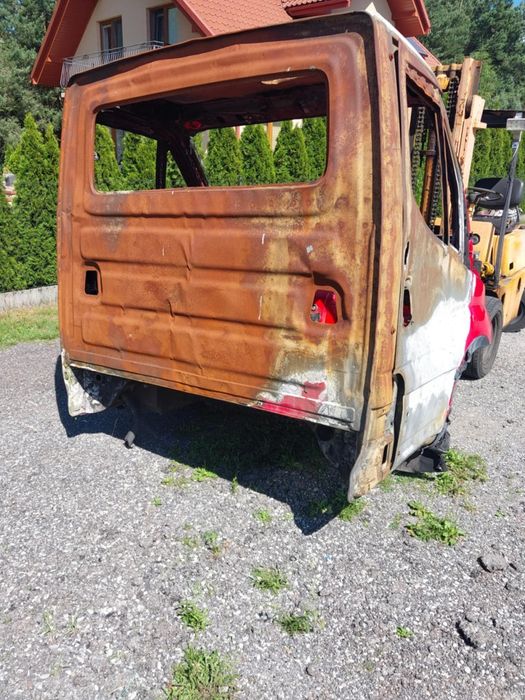 Iveco Daily 14-25 kabina most skrzynia resory poduszki rama drzwi