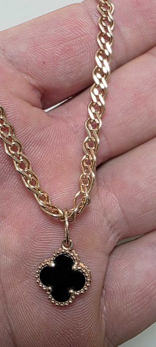 Золота підвіска " Van Cleef "