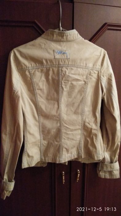 Продам ветровки б/у