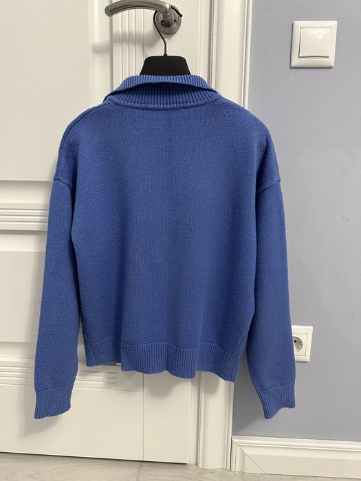 Светр Zara синій, кремовий