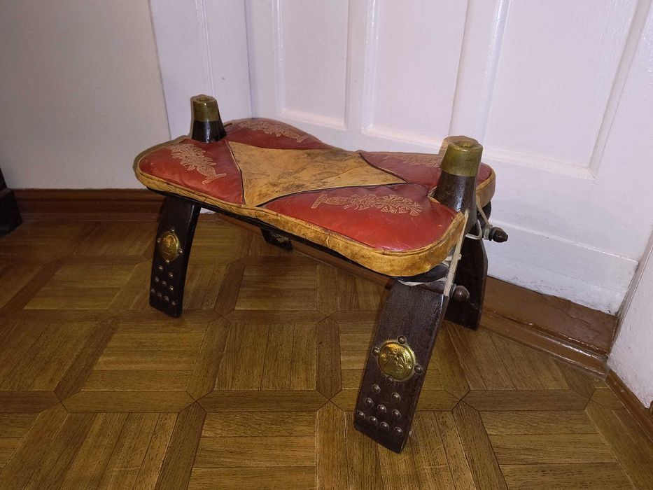 Dwa zydelki egipskie