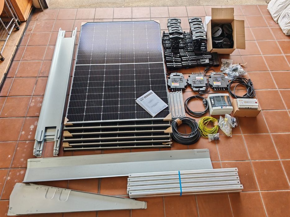 Kit de 6 paineis fotovoltaicos para telhado plano - NOVO