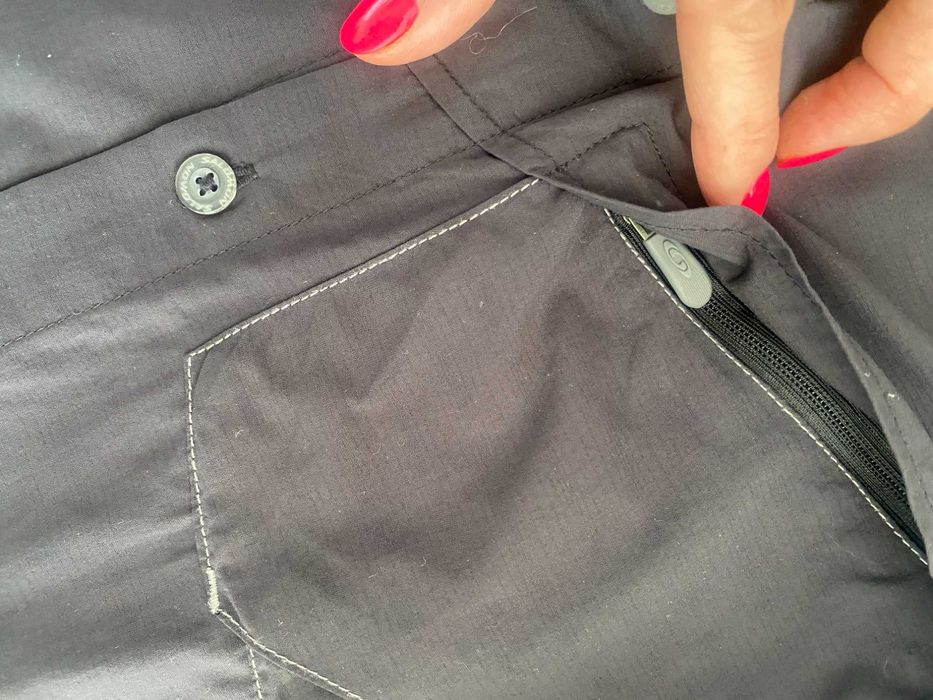 Czarna, lekka koszula Salomon