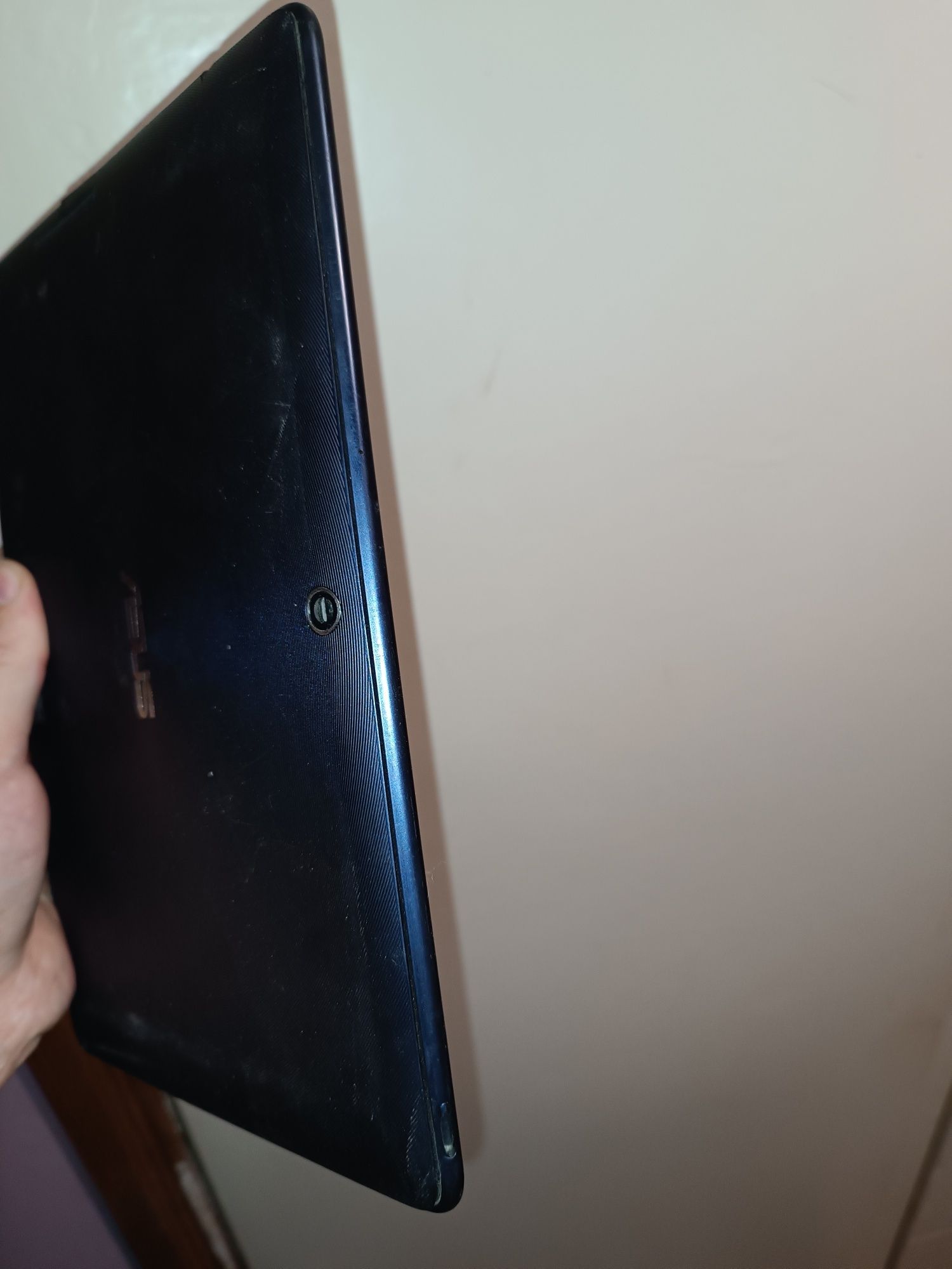 Планшет Asus TF300T