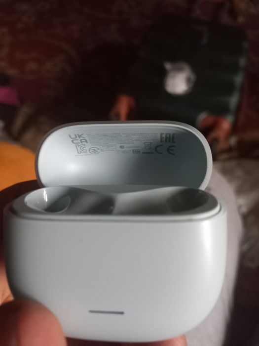 Футляр от беспроводных наушников Redmi