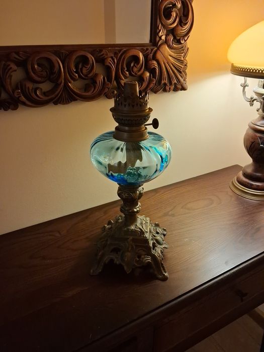 Lampa naftowa,Francuzka