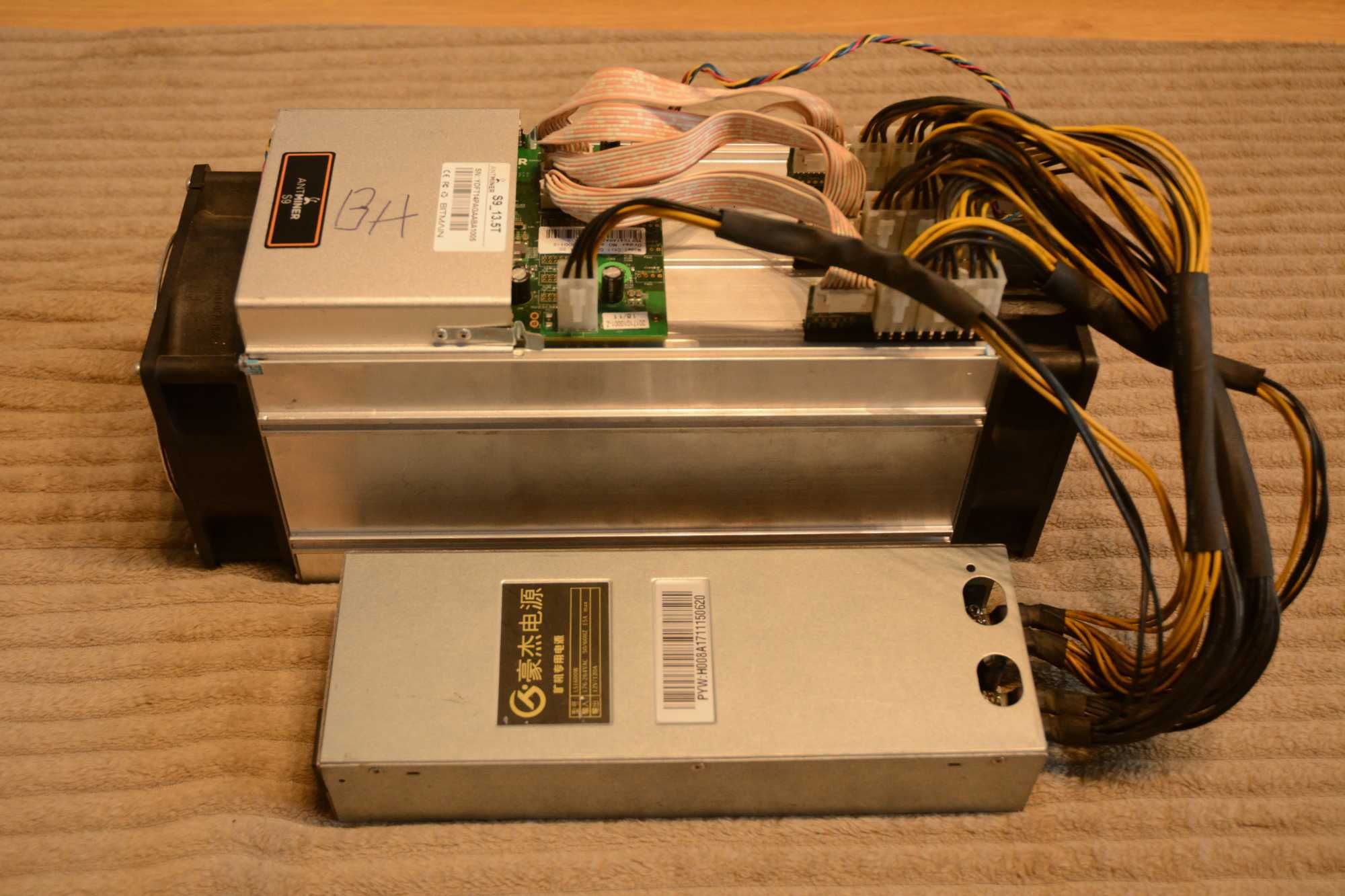 Koparka Bitcoin Antminer s9 13.5T