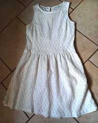 Biała koronkowa sukienka Sinsay