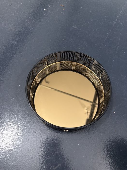 Homla taca z lustrem